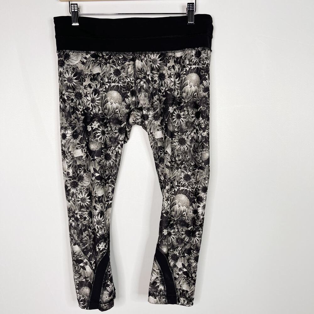 Lululemon Womens 8 Black White Run Inspire Crop II All Luxtreme Flowabunga